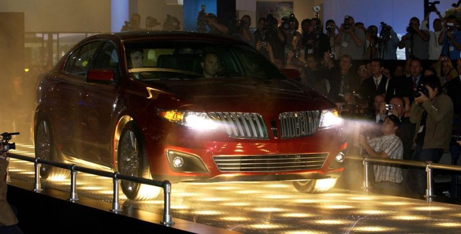 Lincoln MKS 2008 года  (фото 118 из 284)